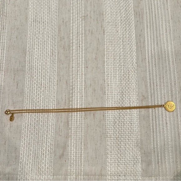 Ben-Amun Gold Necklace with Elegant Pendant - Picture 10 of 11